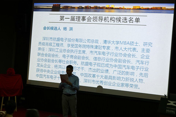 源碼太陽能路燈價格，太陽能路燈價格