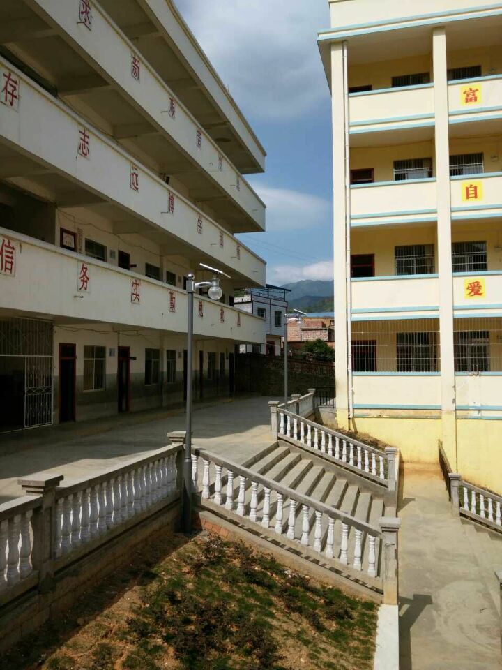 太陽(yáng)能路燈，太陽(yáng)能路燈廠家，太陽(yáng)能路燈價(jià)格