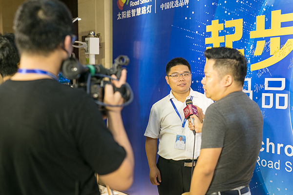 太陽(yáng)能路燈，太陽(yáng)能路燈廠家，太陽(yáng)能路燈價(jià)格