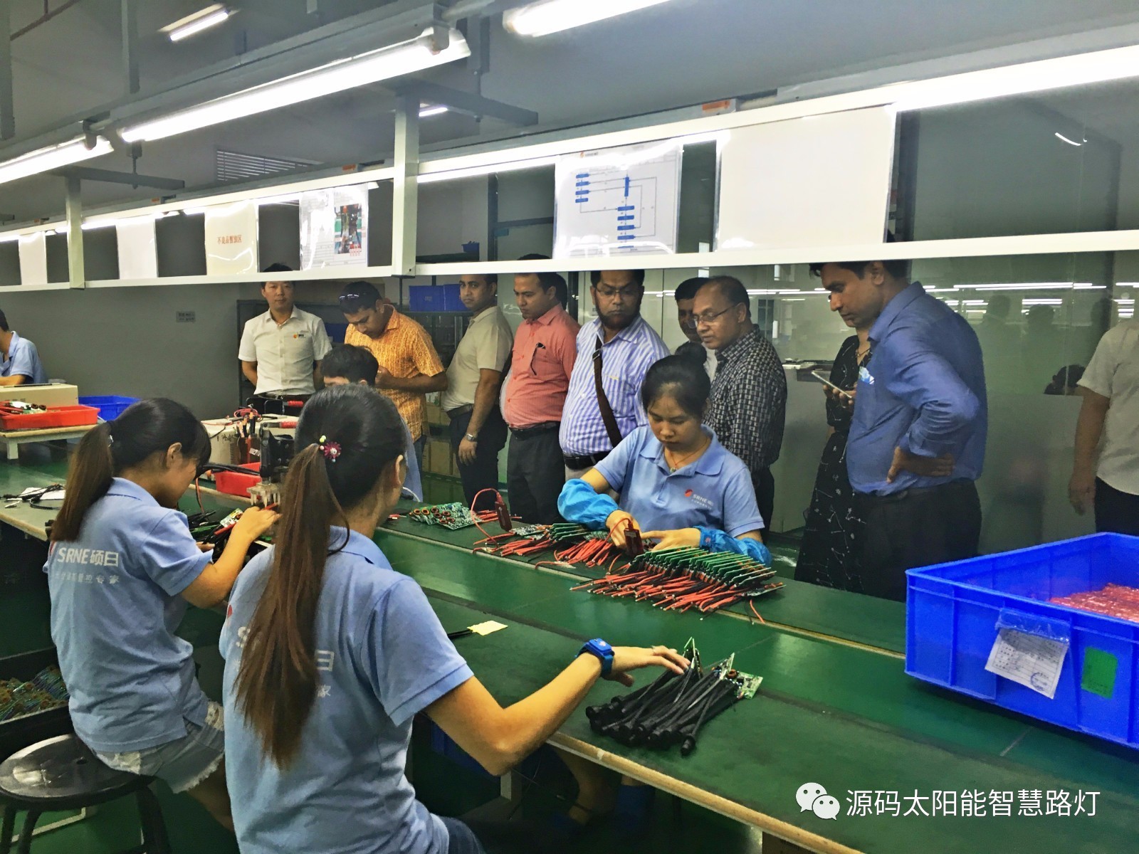 太陽(yáng)能，太陽(yáng)能路燈，路燈，太陽(yáng)臺(tái)路燈廠家