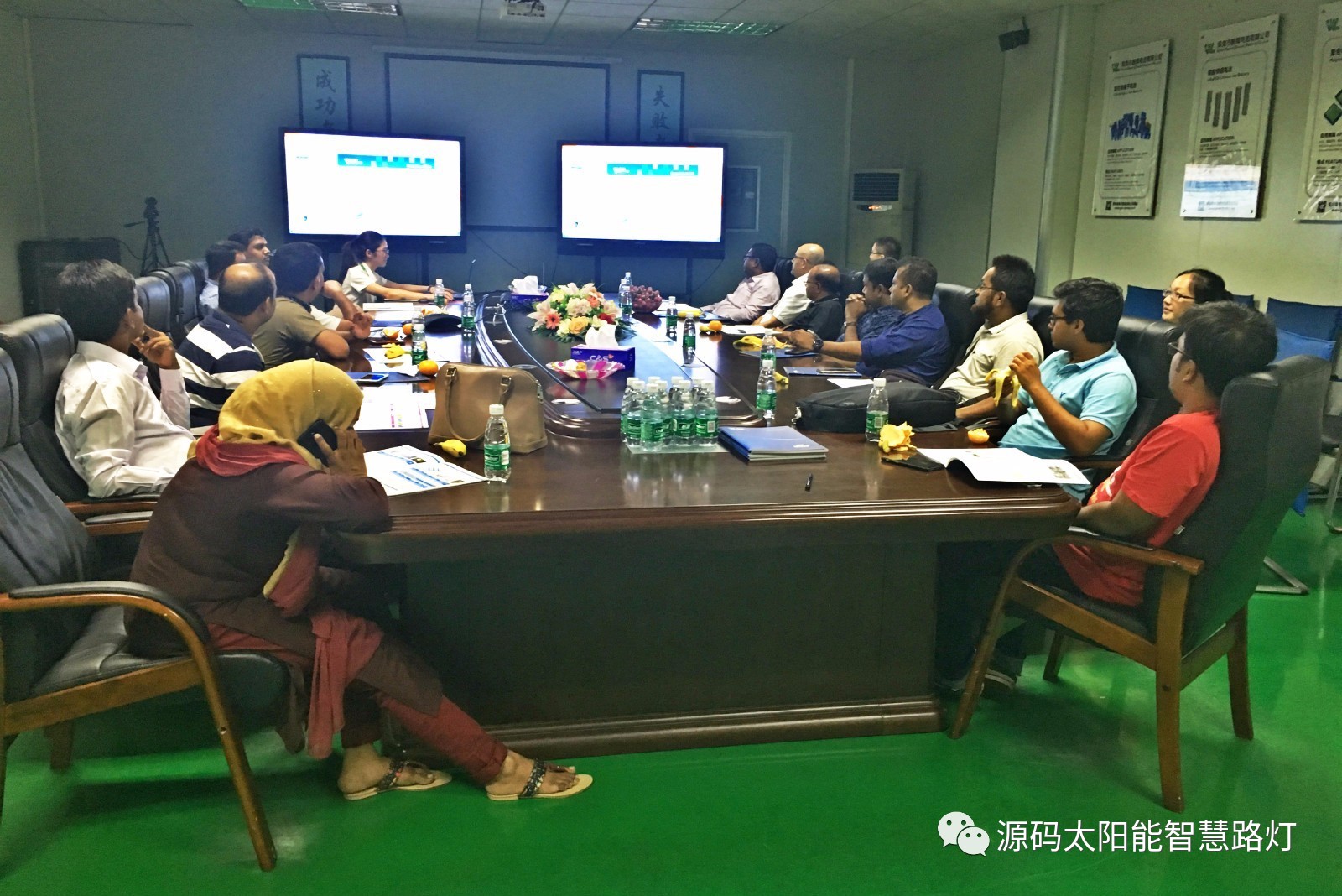 太陽(yáng)能，太陽(yáng)能路燈，路燈，太陽(yáng)臺(tái)路燈廠家