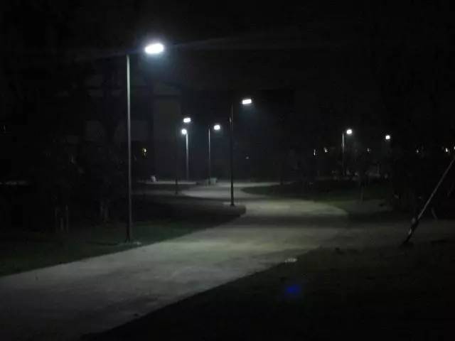 太陽能路燈，太陽能廠家，道路照明，戶外照明，照明燈具，太陽能燈具，節(jié)能環(huán)保