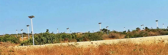 來(lái)自中國(guó)的光，照亮了中東海港的夜