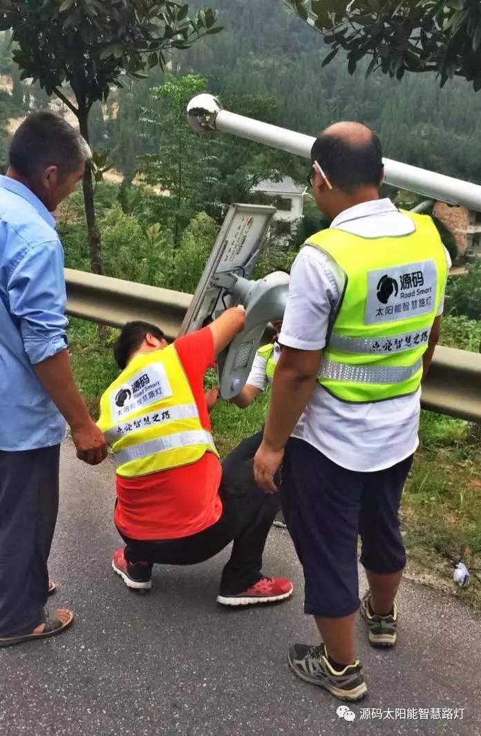 太陽能路燈，太陽能路燈廠家，太陽能路燈價格，太陽能平板燈，光伏照明，道路照明，助力新農村建設，太陽能路燈優(yōu)質服務商