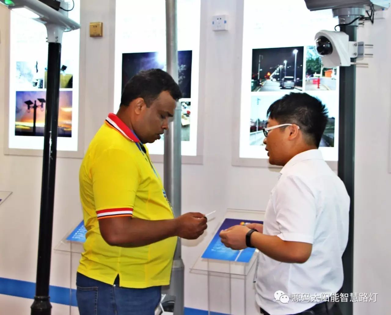 一帶一路，東盟展會(huì)，東盟博覽會(huì)，太陽(yáng)能路燈，太陽(yáng)能路燈廠家，光伏路燈廠家，太陽(yáng)能平板燈