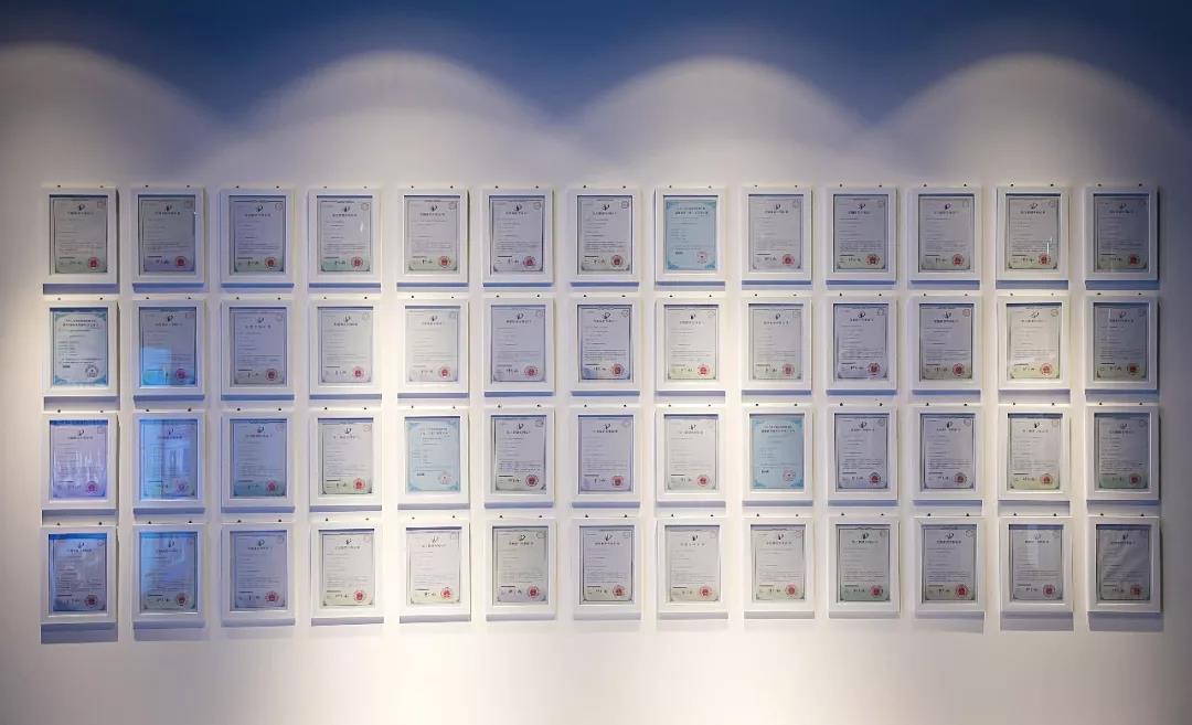 華為被美國封殺，靠什么突出重圍？