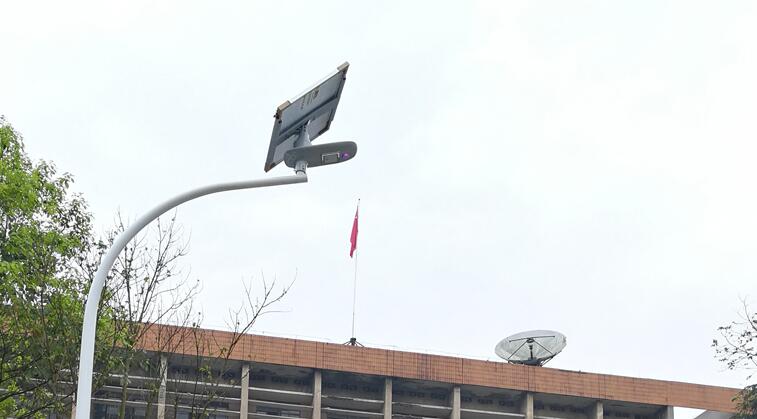 決定太陽能路燈價(jià)格的因素。