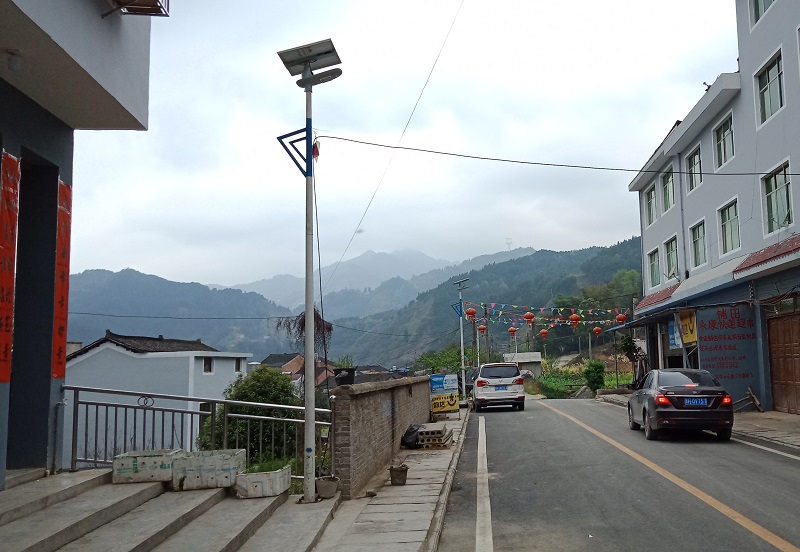 貴州太陽能路燈-揚(yáng)帆燈工程