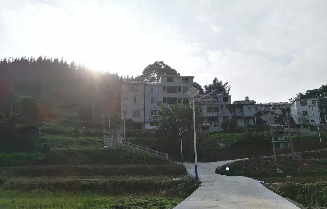 追憶扶貧戰(zhàn)士黃文秀，源碼讓“光明“繼續(xù)溫暖她曾工作的地方