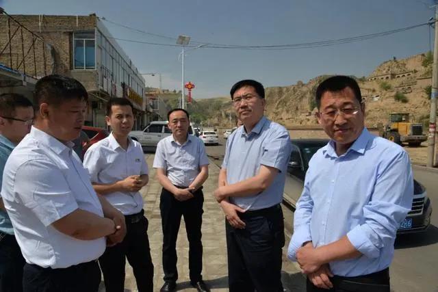 公益在行動(dòng) | 源碼太陽能智慧路燈，點(diǎn)亮扶貧“最后一公里”