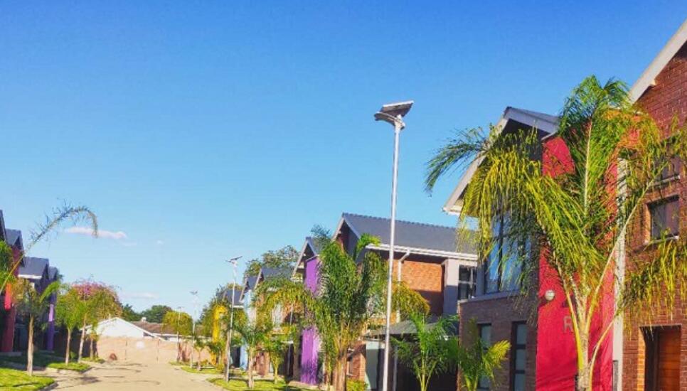 清洗太陽能路燈你知道嗎？