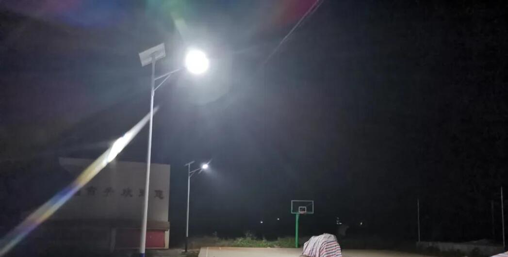 太陽能路燈的價(jià)格和什么有關(guān)系