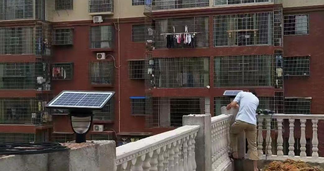 鋰電池太陽能路燈在雨天如何工作？