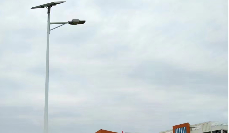 怎么樣科學(xué)合理的配置太陽能路燈？