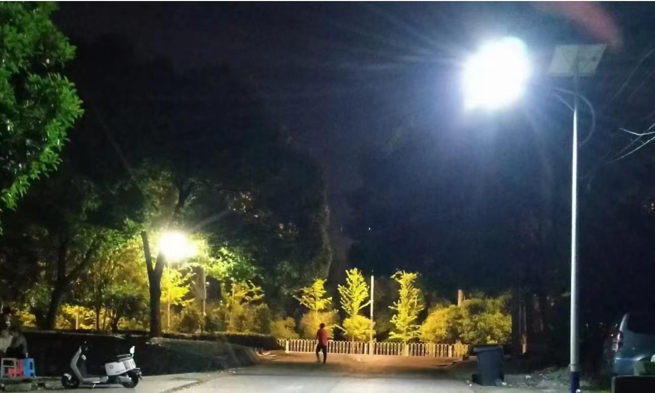城市道路太陽能智慧燈桿項(xiàng)目解決方案
