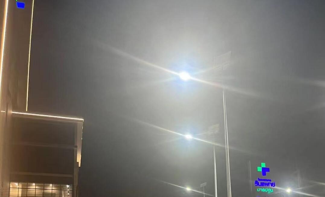 太陽能路燈控制器特點和調(diào)試